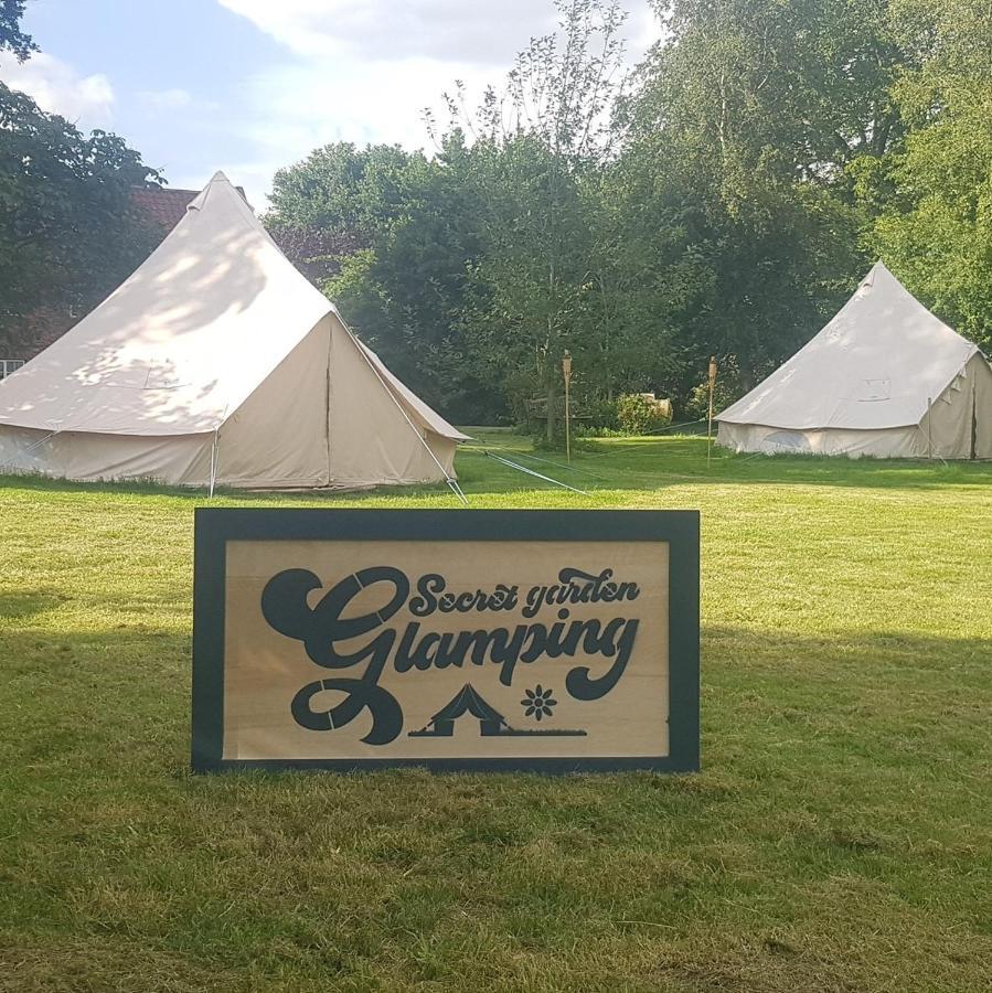 Secret Garden Glamping African Themed Tent Newark upon Trent 外观 照片